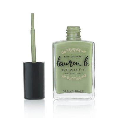 Mandeville Maven - 7 Free Nail Polish
