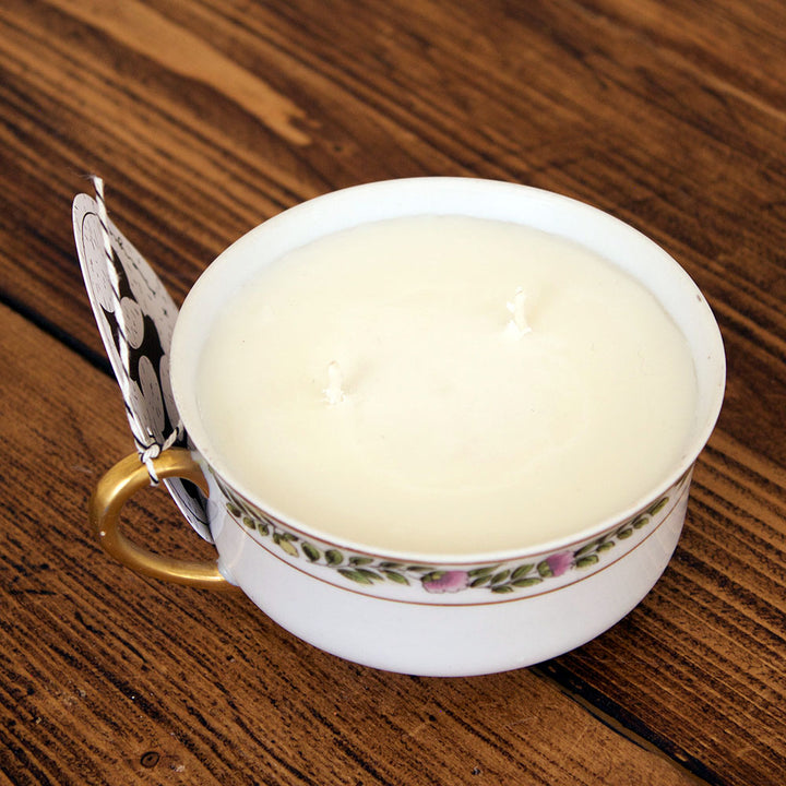 White Ginger with Amber Soy Candle in a Vintage Teacup